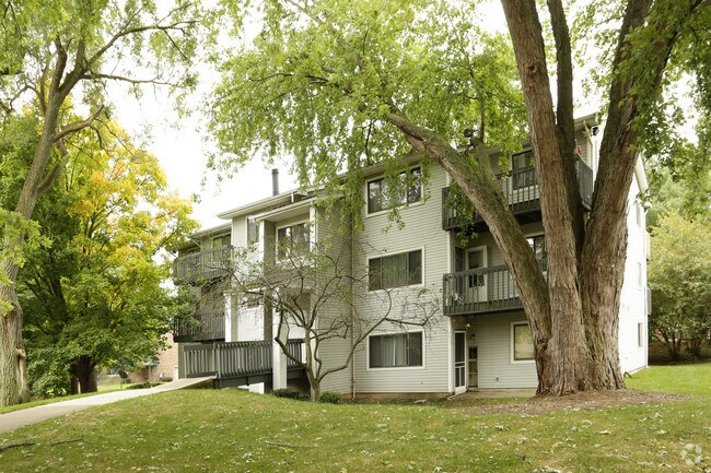Aspen Ridge Apartments RW Rentals Kalamazoo, MI