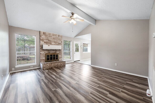 Foto del edificio - 4918 Quailgate Dr