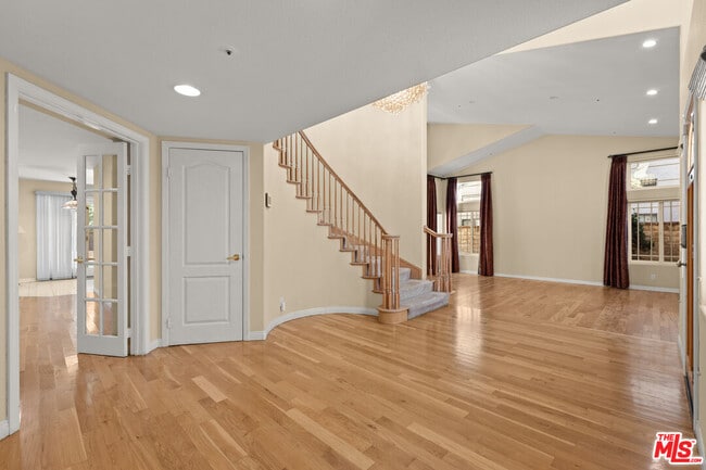 Foto del edificio - 5666 Silver Valley Ave