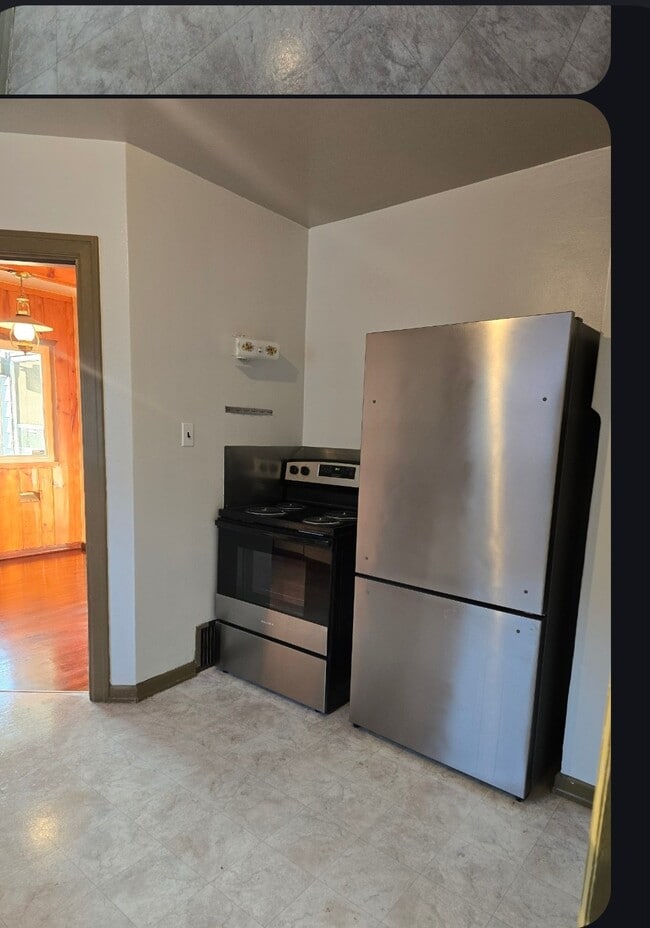 Building Photo - 209 N 36th Ave