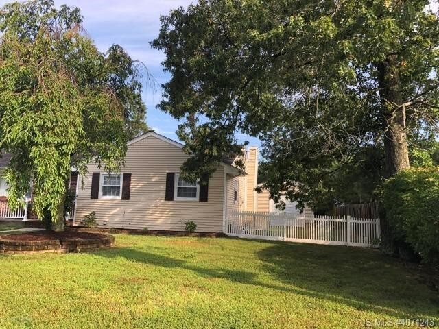 Building Photo - 306 Briggs Ave
