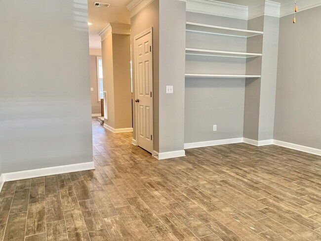 Foto del edificio - 2 Bedroom Townhouse with Private Bathrooms...