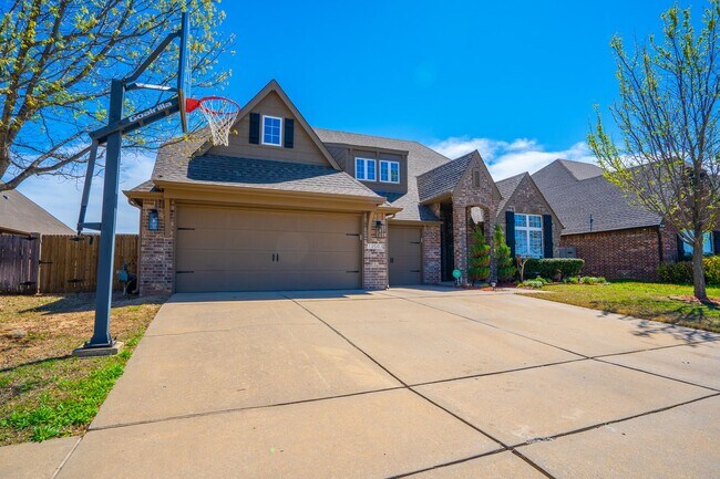 Foto del edificio - Spacious 5 bedroom Home In Bixby!