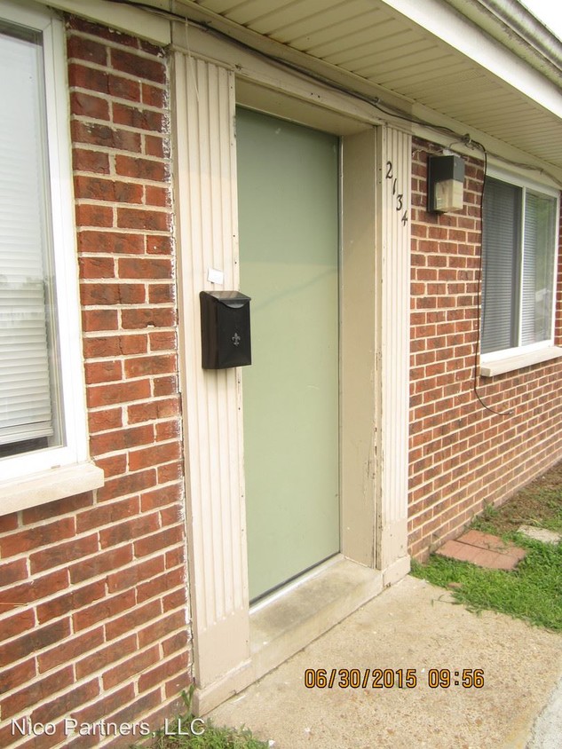 Primary Photo - 2155 Hecht Ave
