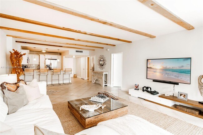 Building Photo - 5700 Collins Ave