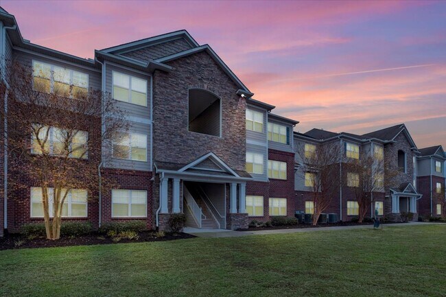 Foto del edificio - Liberty Pointe Apartments