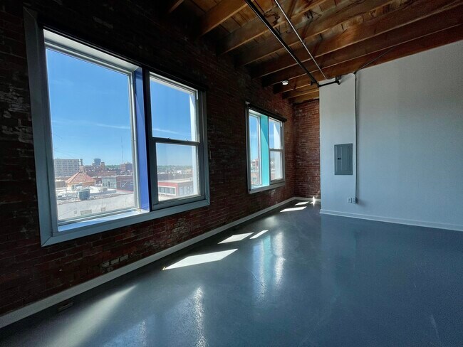 Foto del edificio - 1803 Wyandotte St