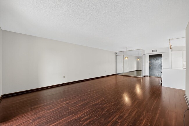 Building Photo - Now Available: Lovely 2 Bedroom, 2 Bath Condo in KOP!!