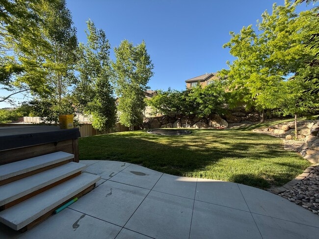 Building Photo - 2152 Aspen Wood Loop W