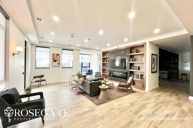 Building Photo - Spacious 1-Bedroom Condo | Fully Renovated...