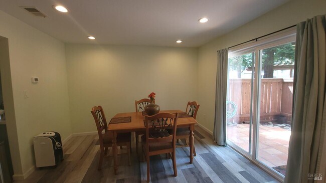 Foto del edificio - 2315 Cross Ave