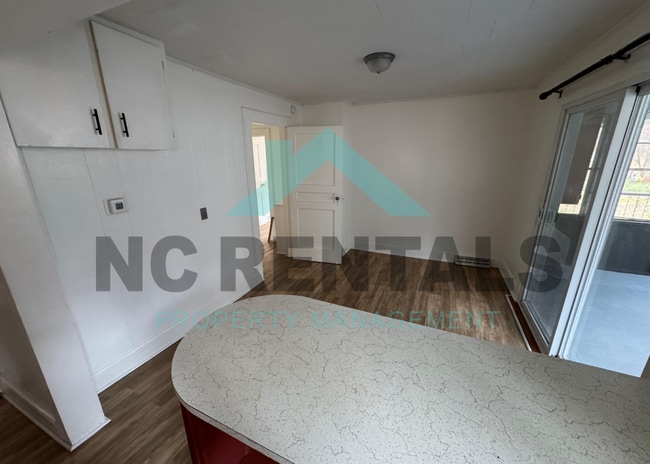 Building Photo - 2038 Saxapahaw-Bethlehem Church Rd