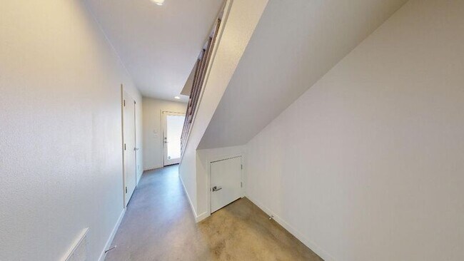 Building Photo - 4766 N Williams Pl