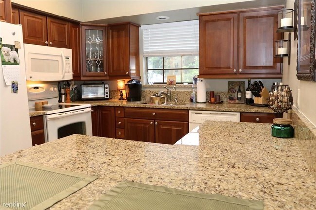 Building Photo - 3 br, 2 bath House - 1670 Cypress Pointe Dr