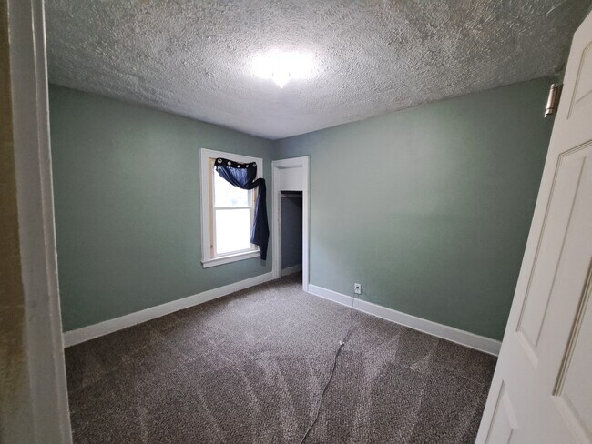 Bedroom 1 - 3242 Tyler St