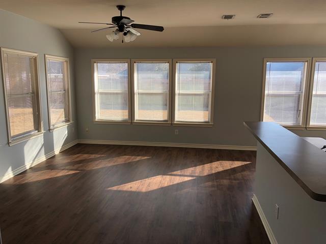 Foto del edificio - 2612 Clubhouse Dr