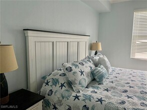 Building Photo - 9715 Acqua Ct