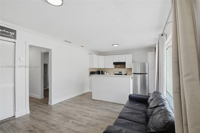 Foto del edificio - 3380 NW 14th St