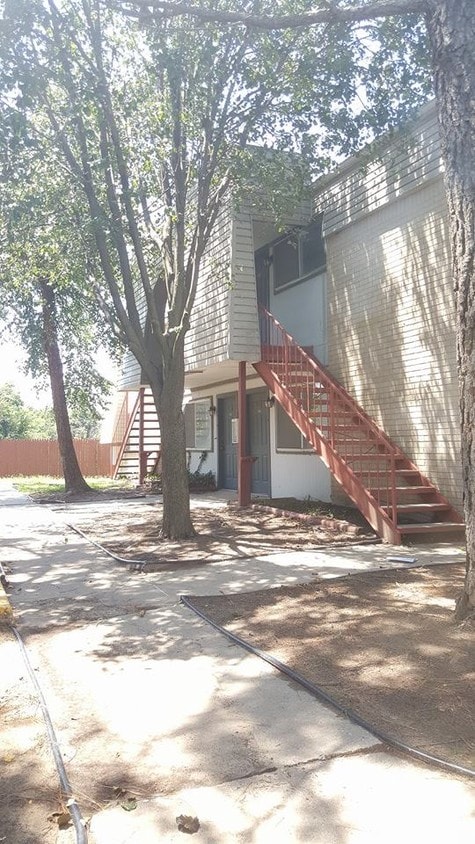 Primary Photo - 6022 NW 23rd St