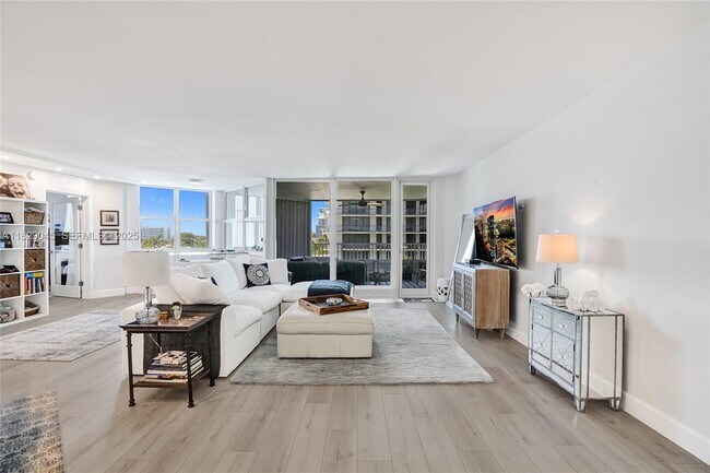 Foto del edificio - 1340 S Ocean Blvd