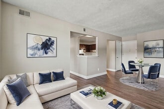 Building Photo - Wildewood Apartments