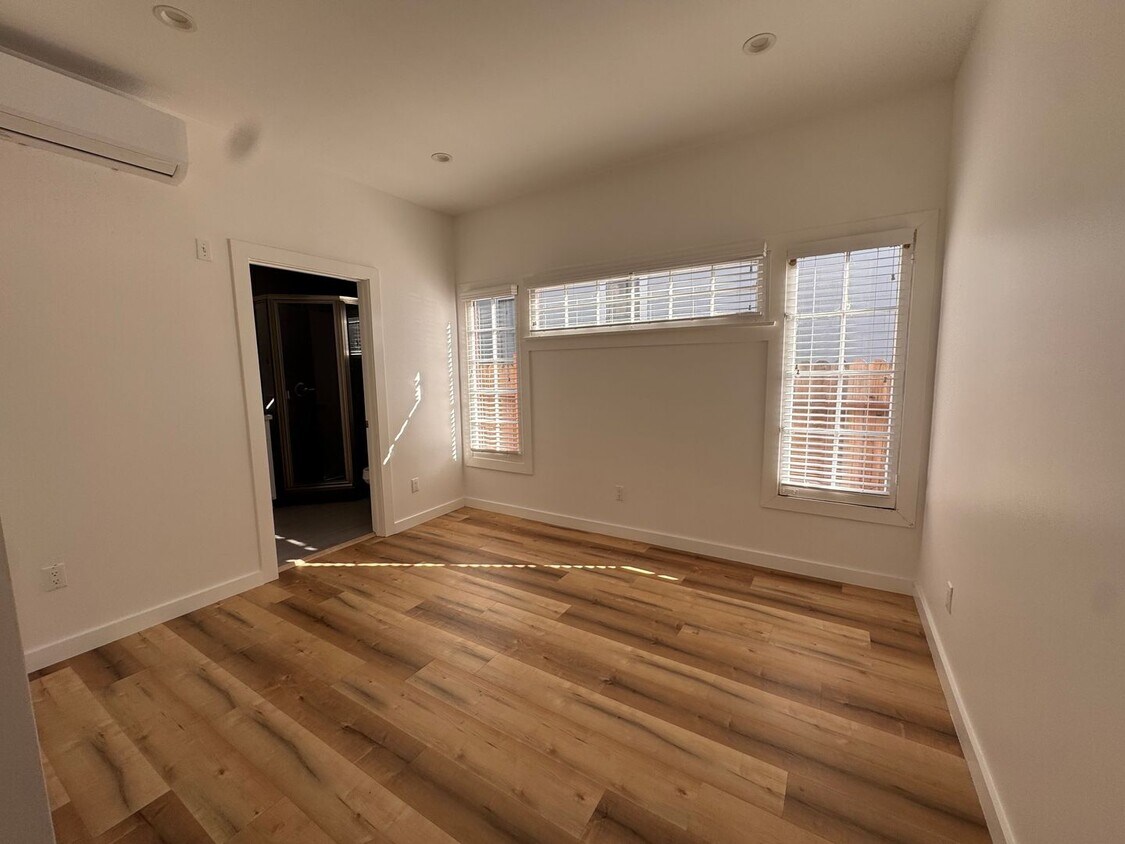 Foto principal - 1289-1291 West 22nd