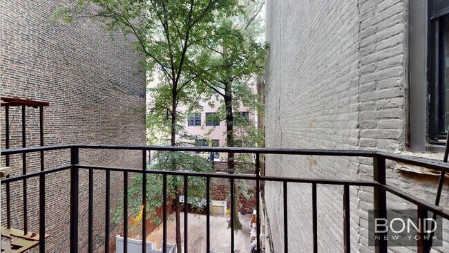 Foto del edificio - 221 Mott St