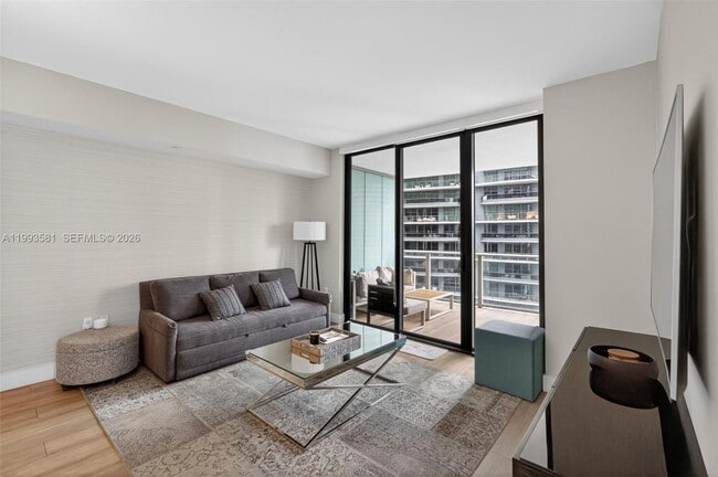 Foto del edificio - 1010 Brickell Ave