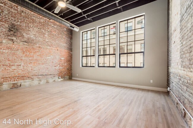 Building Photo - 2 br, 2 bath Apartment - 45 N. Pearl St.