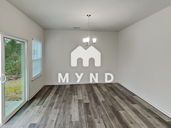 Foto del edificio - 318 Glencurry Dr