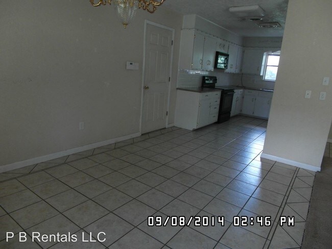 Building Photo - 5106 NW Meadowbrook Dr