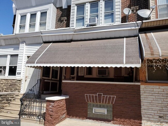 Building Photo - 2055 E Venango St