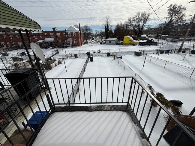 Building Photo - 2 Bedroom plus basement