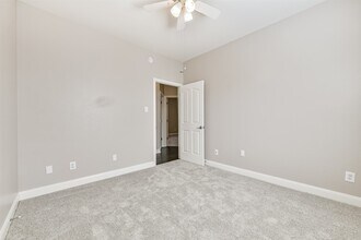 Building Photo - 1712 Hidden Brook Ln