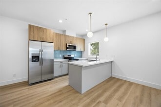 Building Photo - 5408 San Jose St