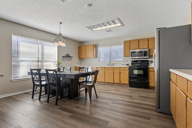 Foto del edificio - 8863 Teaberry Dr