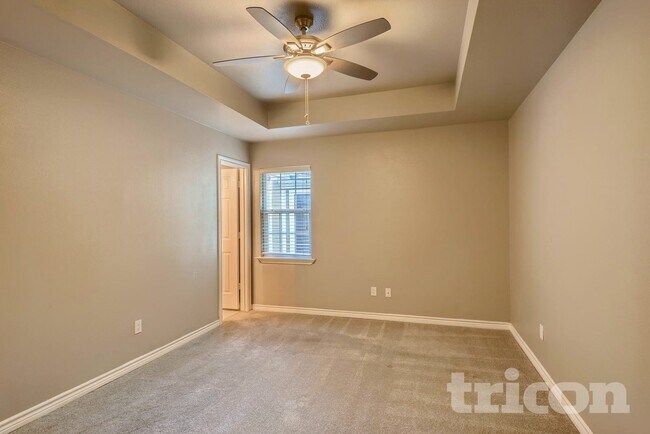 Building Photo - 901 Anthony St