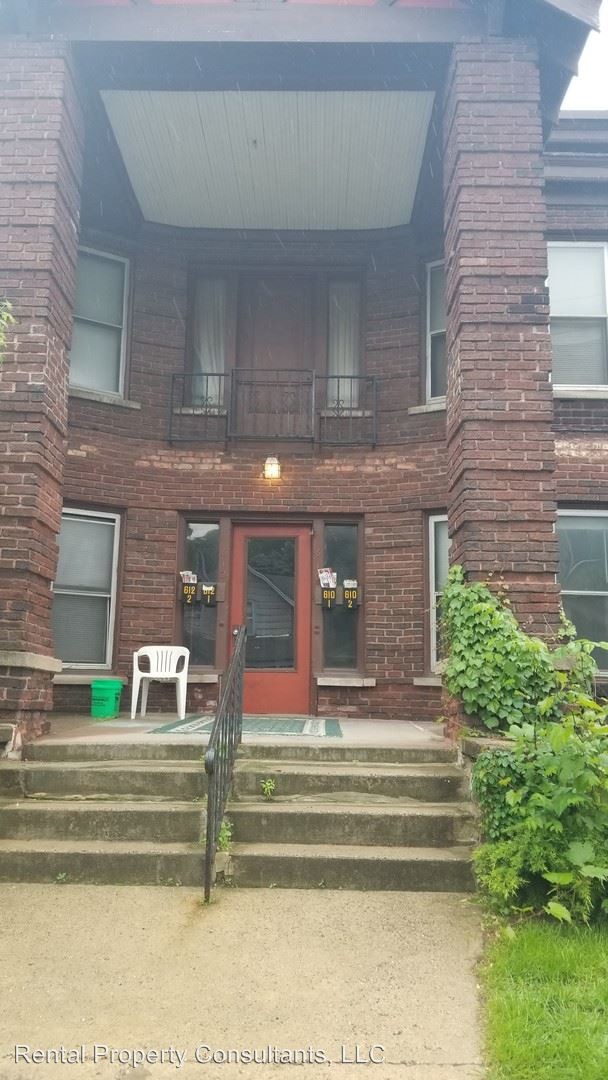 Building Photo - 612 Michigan St NE