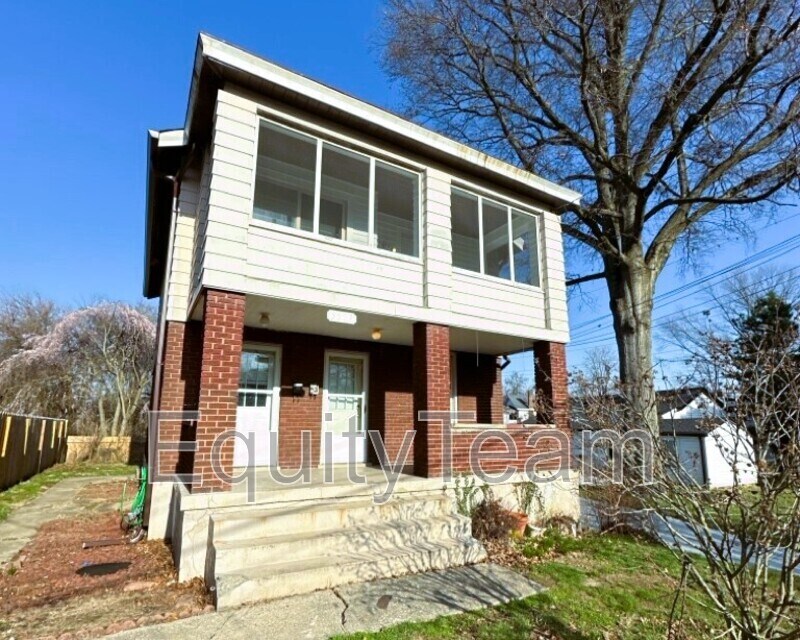 Primary Photo - 5573 Attica Ave