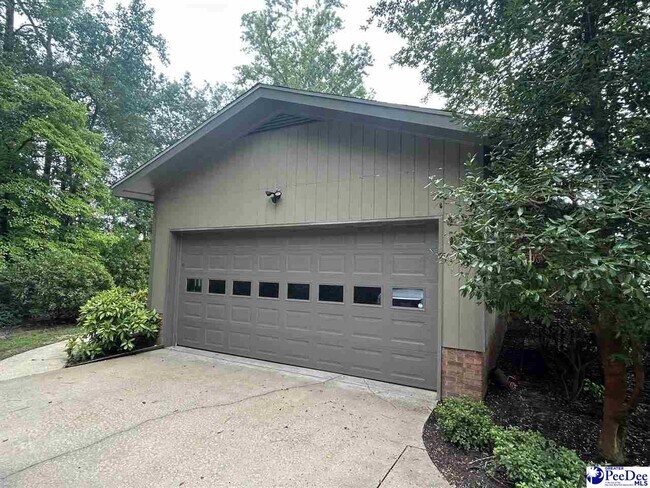 Foto del edificio - 113 Kingfisher Ln