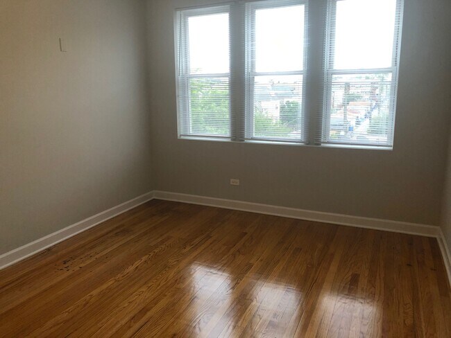 Foto del edificio - 3003 N Spaulding Ave