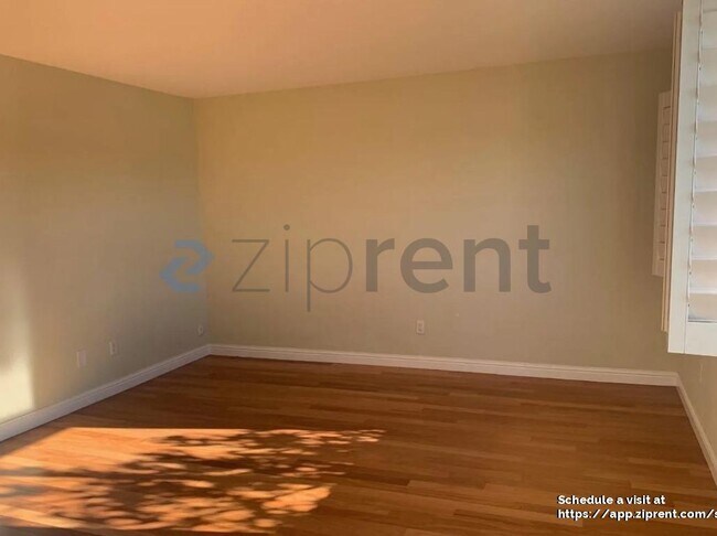 Foto del edificio - 749 Barnegat Ln