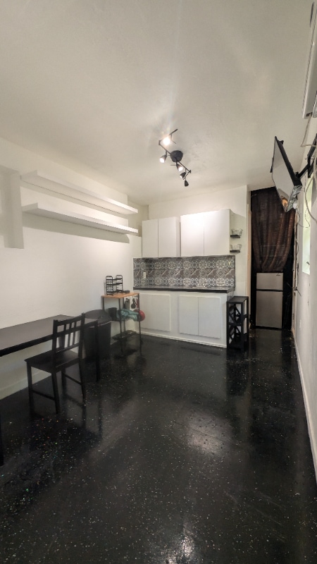 Building Photo - 1145 NW 48th St