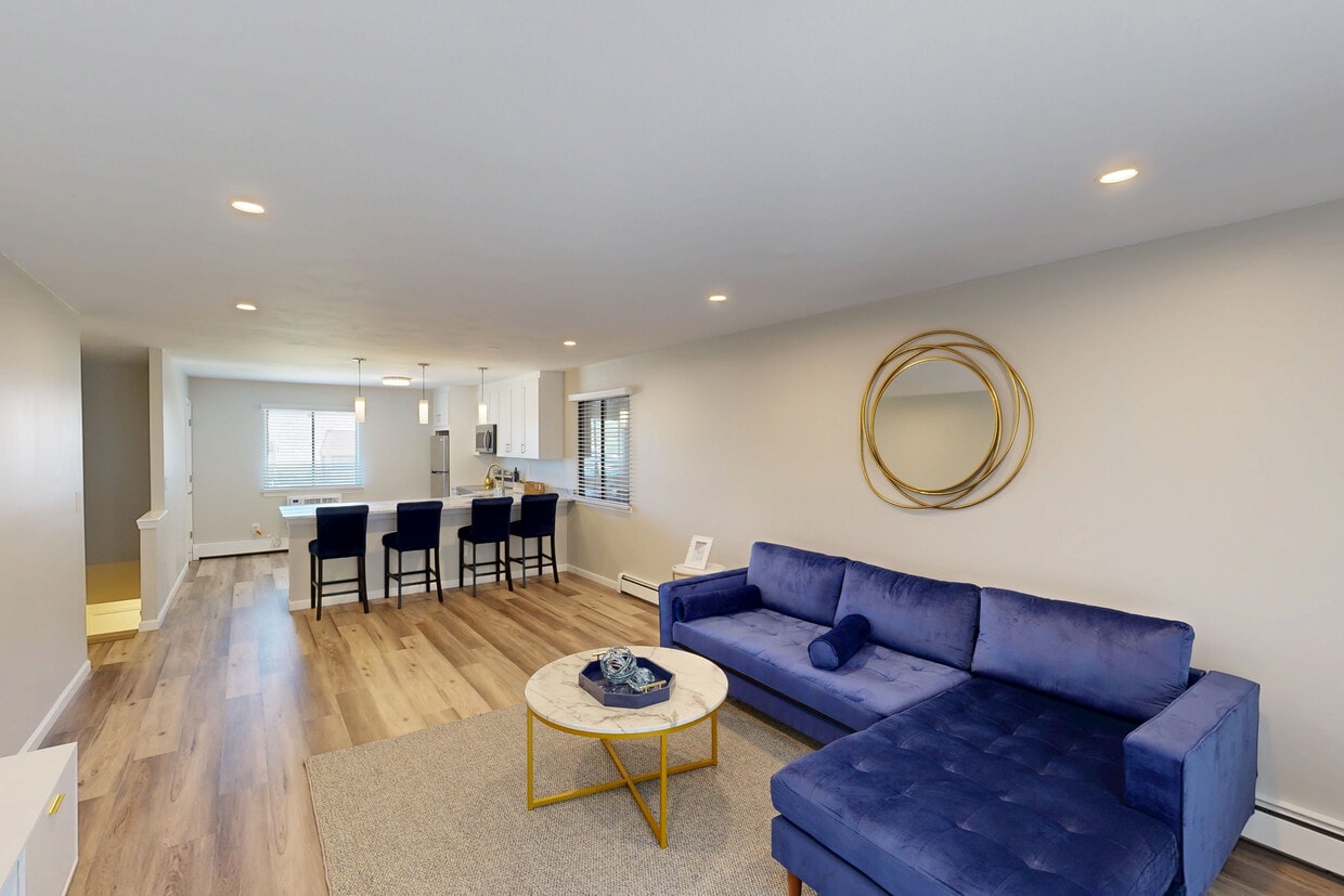 Photo - Renaissance Bay Apartments