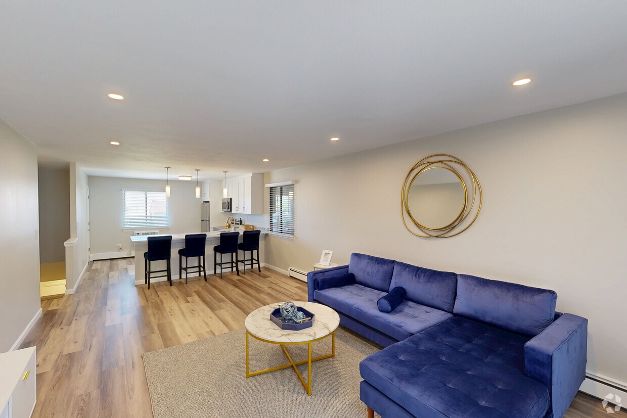 Photo - Renaissance Bay Apartments