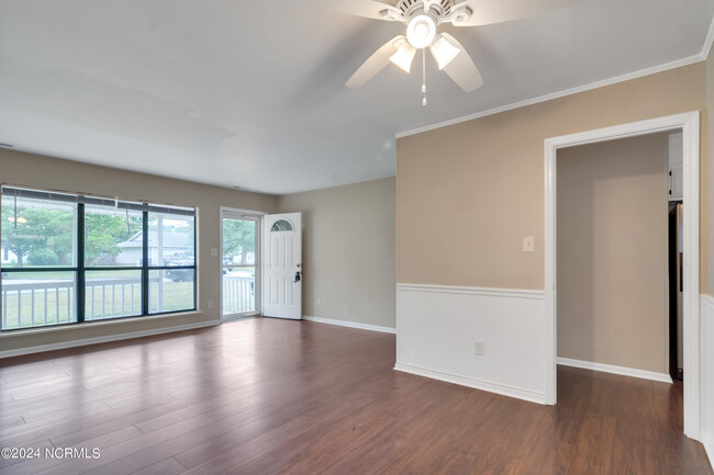 Building Photo - 1107 Massey Ct