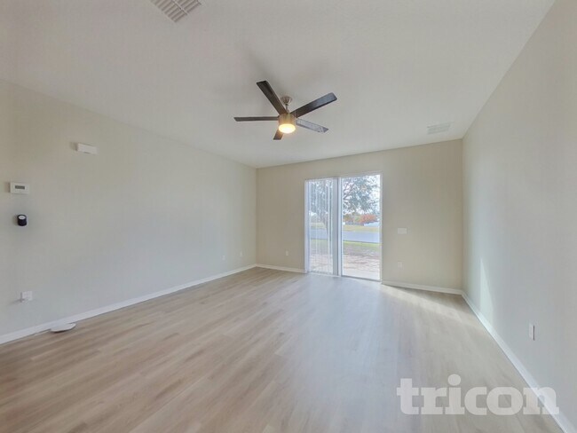 Foto del edificio - 5530 Sycamore Canyon Dr