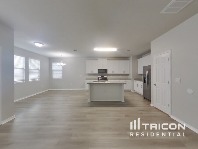 Foto del edificio - 6827 Freedom Hills