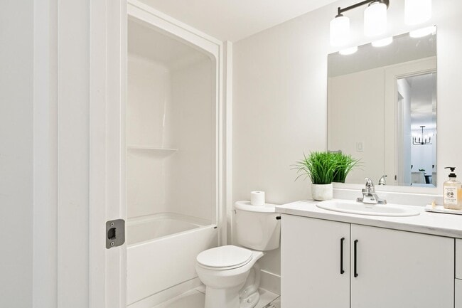 Bathroom - 526 Ryan St