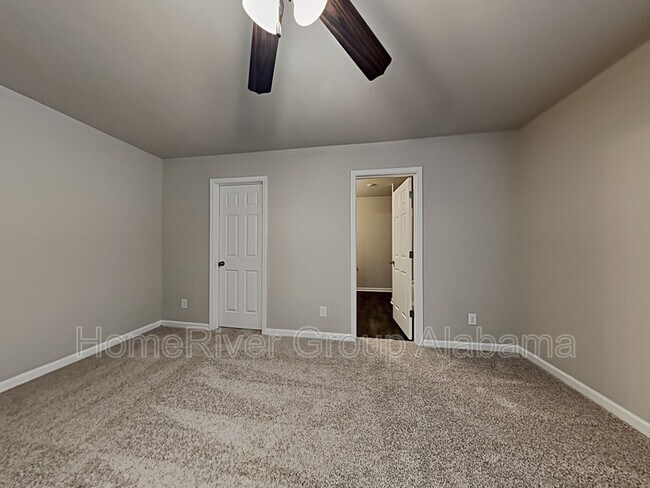 Building Photo - 16359 Creek Dr